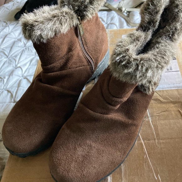 Women’s suede boots - Picture 7 of 8